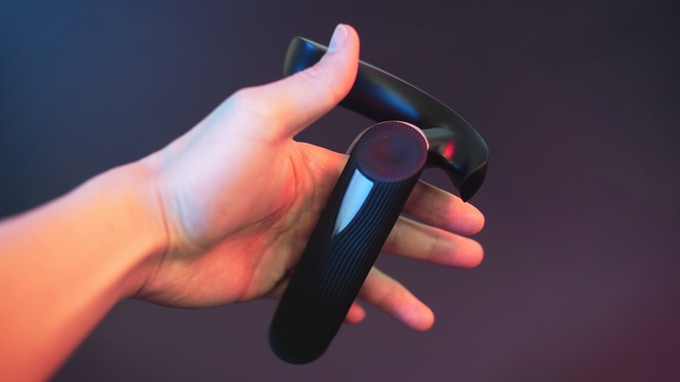 etee-finger-tracking-controller-head